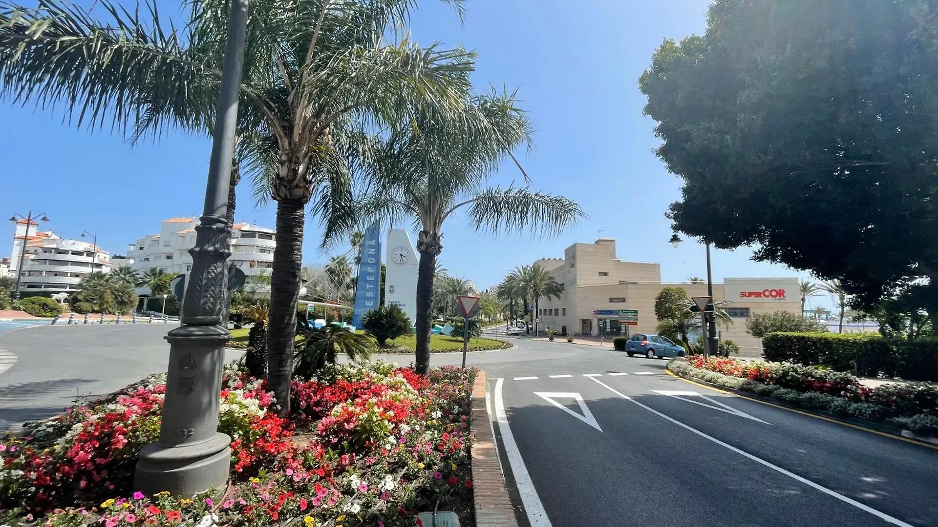 Intermobiliaria Rentals - Puerto Paraiso 42D Estepona Apartment