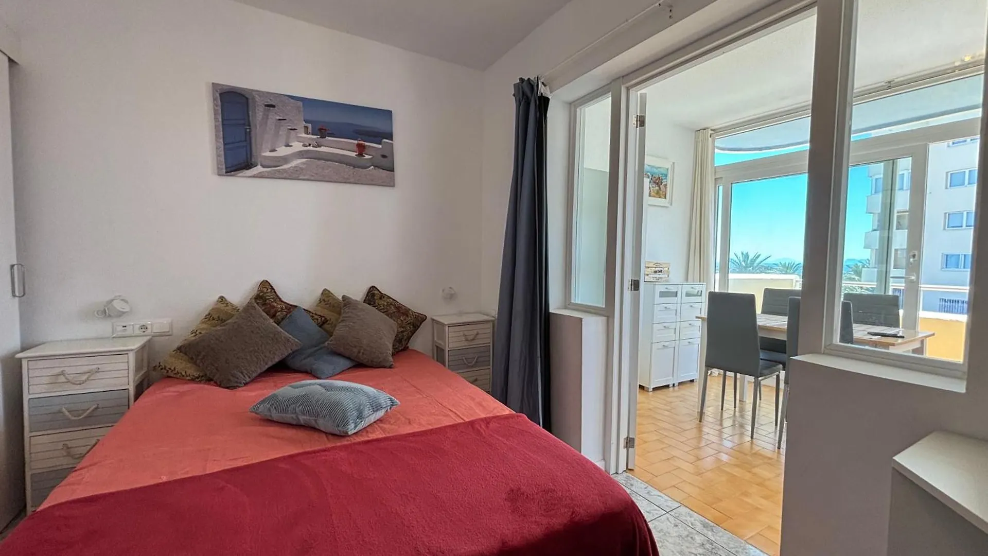 Intermobiliaria Rentals - Puerto Paraiso 42D Estepona Apartment