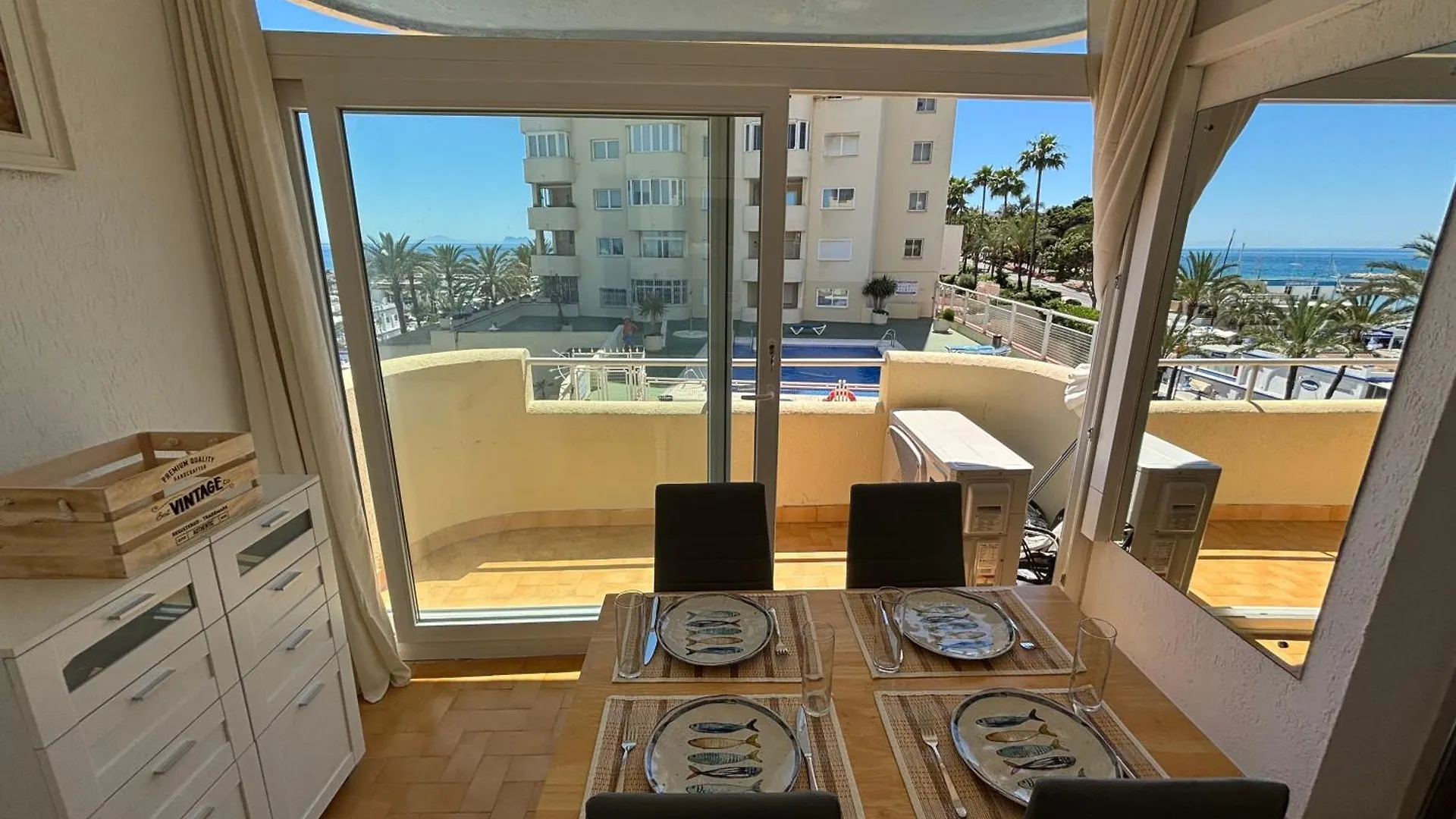 Intermobiliaria Rentals - Puerto Paraiso 42D Estepona